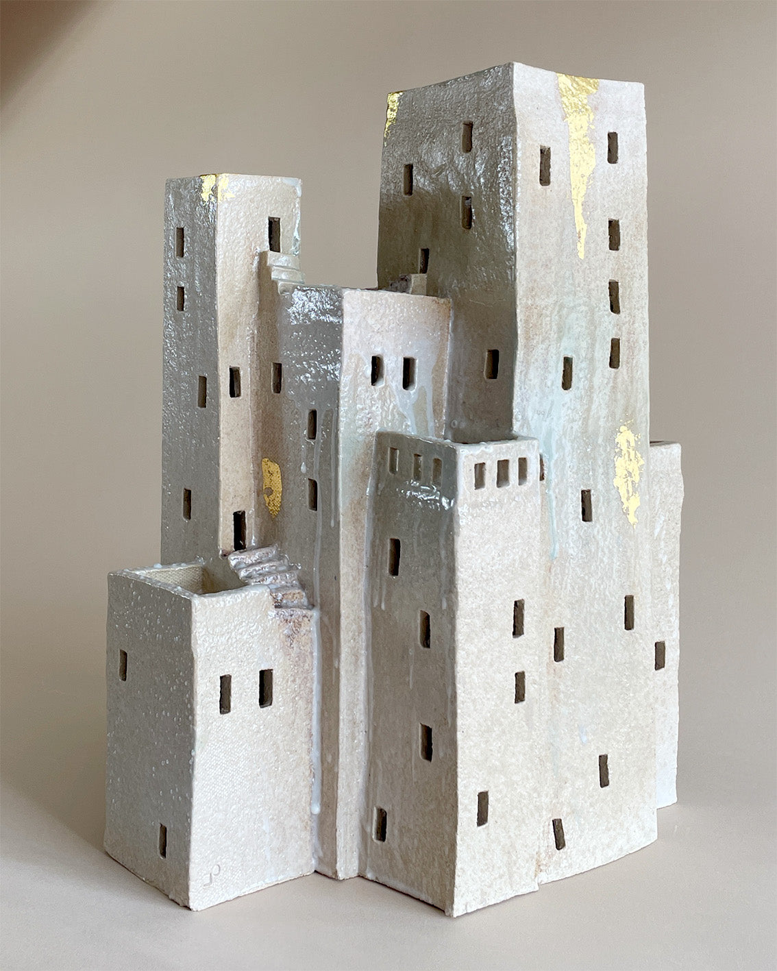 Building 'Big City Life' | nr. 1