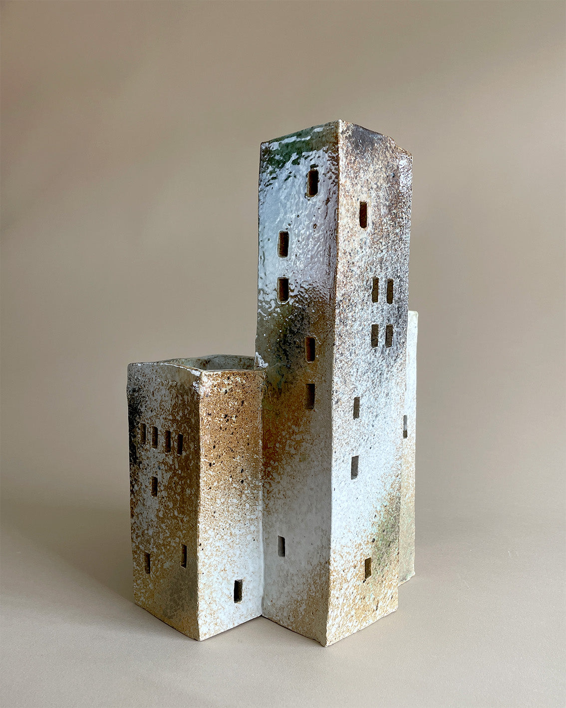 Building 'Big City Life' | nr. 2